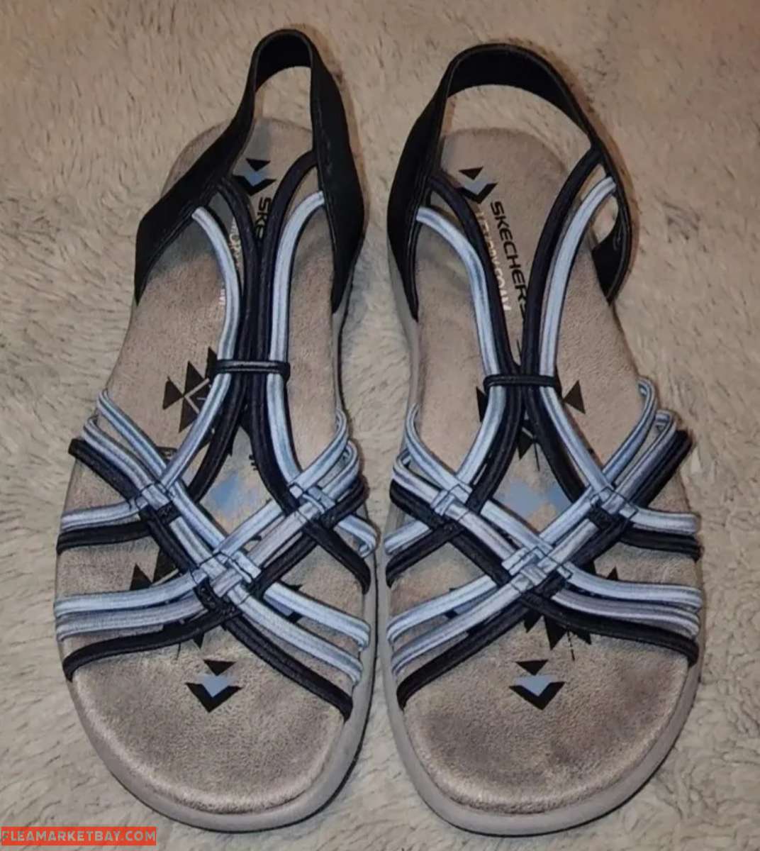 2 pairs Skechers Womens Reggae Slim sandals