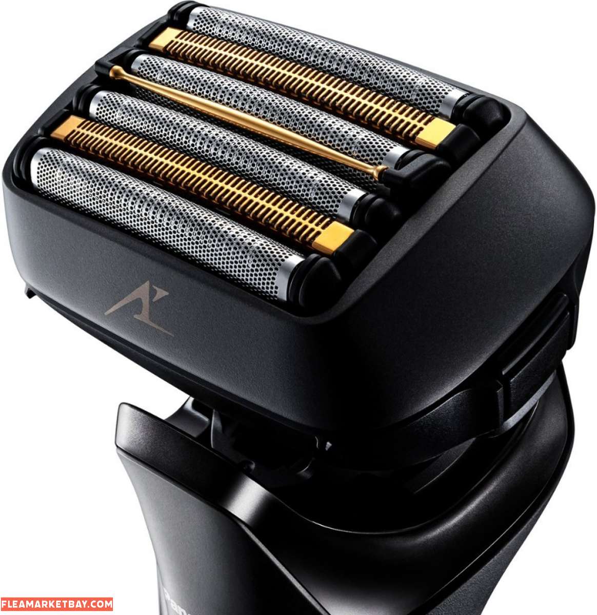 Panasonic Arc6 Shaver with self cleaning charging dock