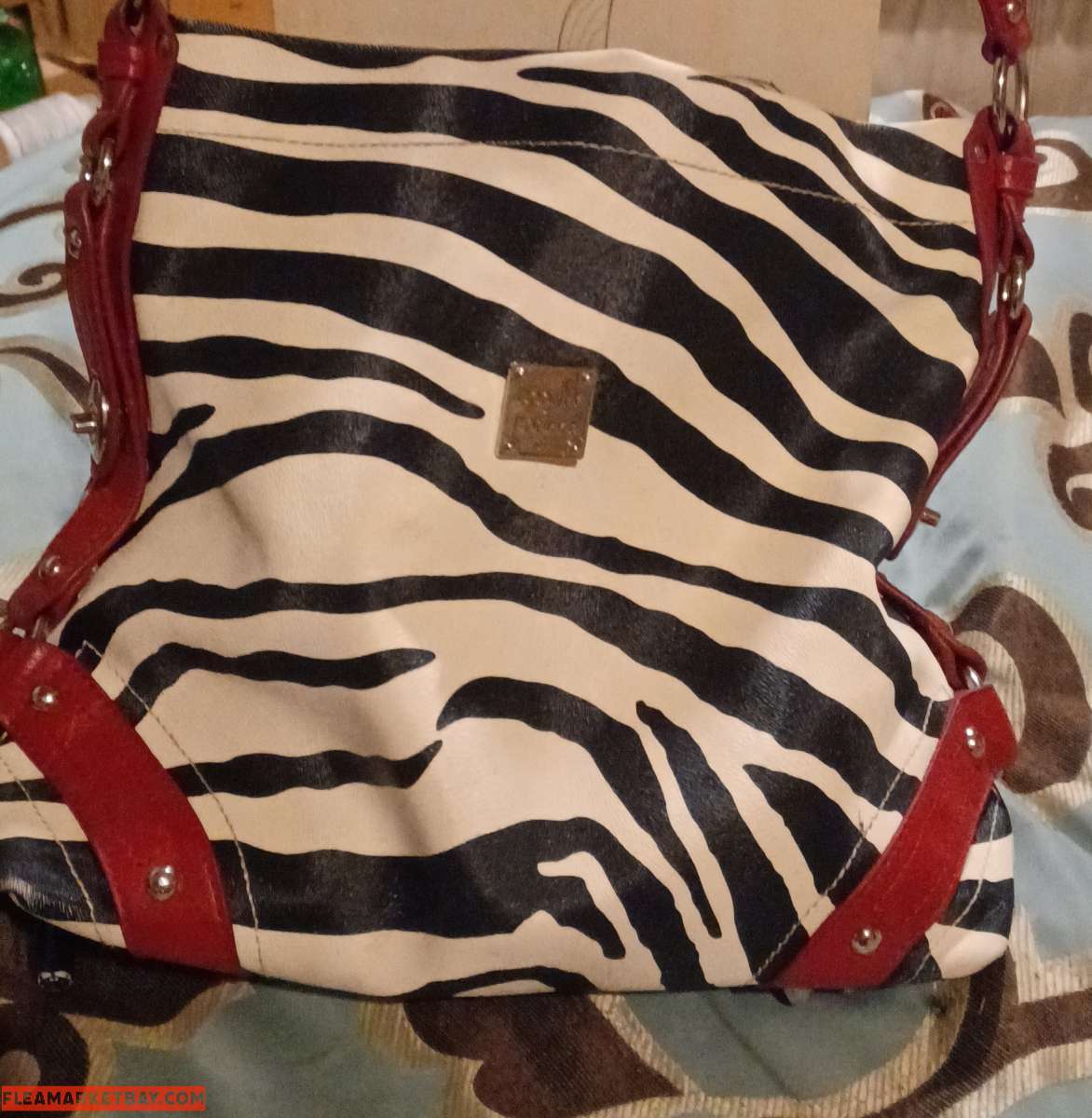 dooney and Bourke  purse great condition