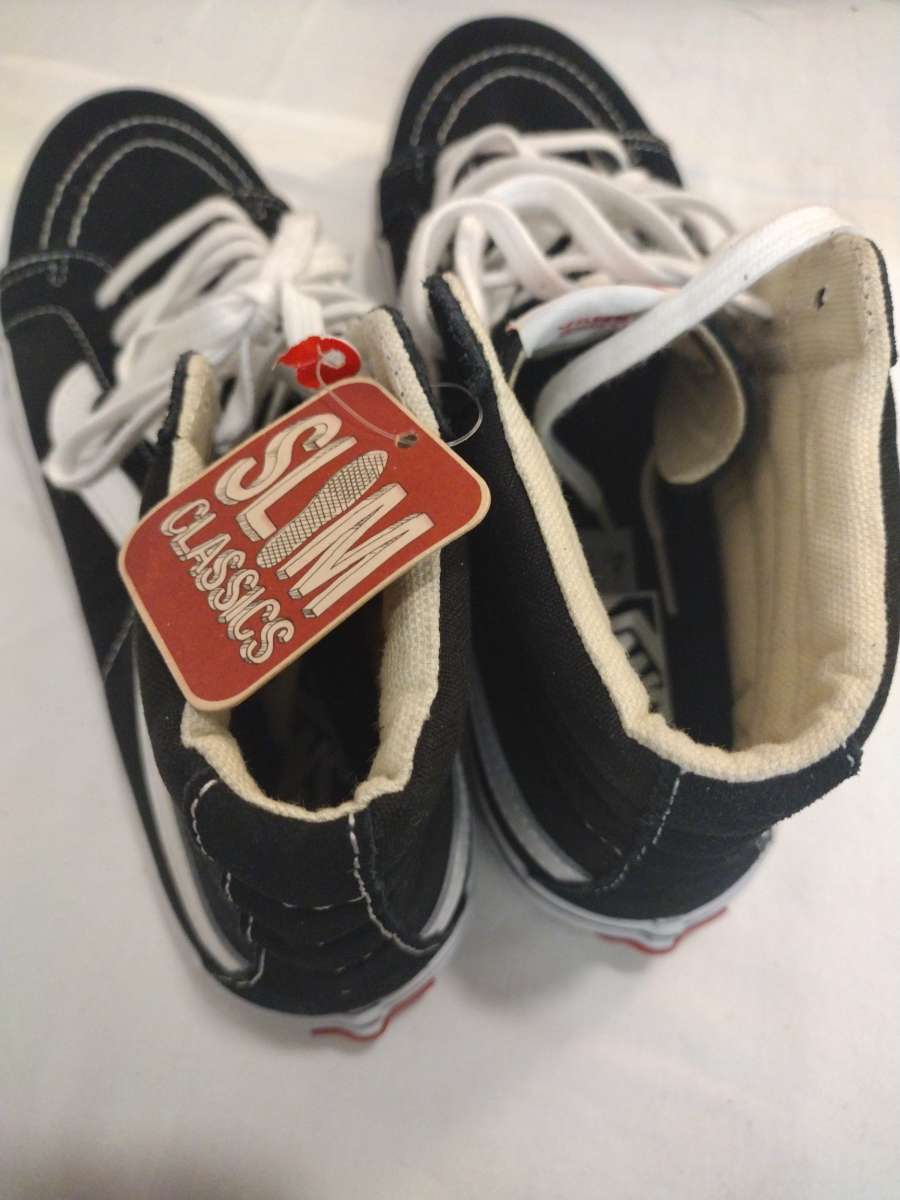 off The Wall Unisex Vans