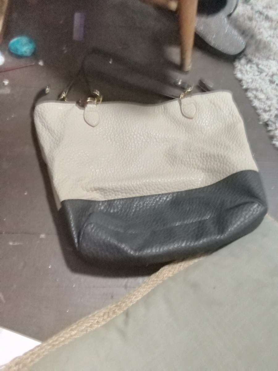 A real christian sirano purse