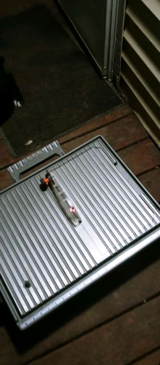 tile saw