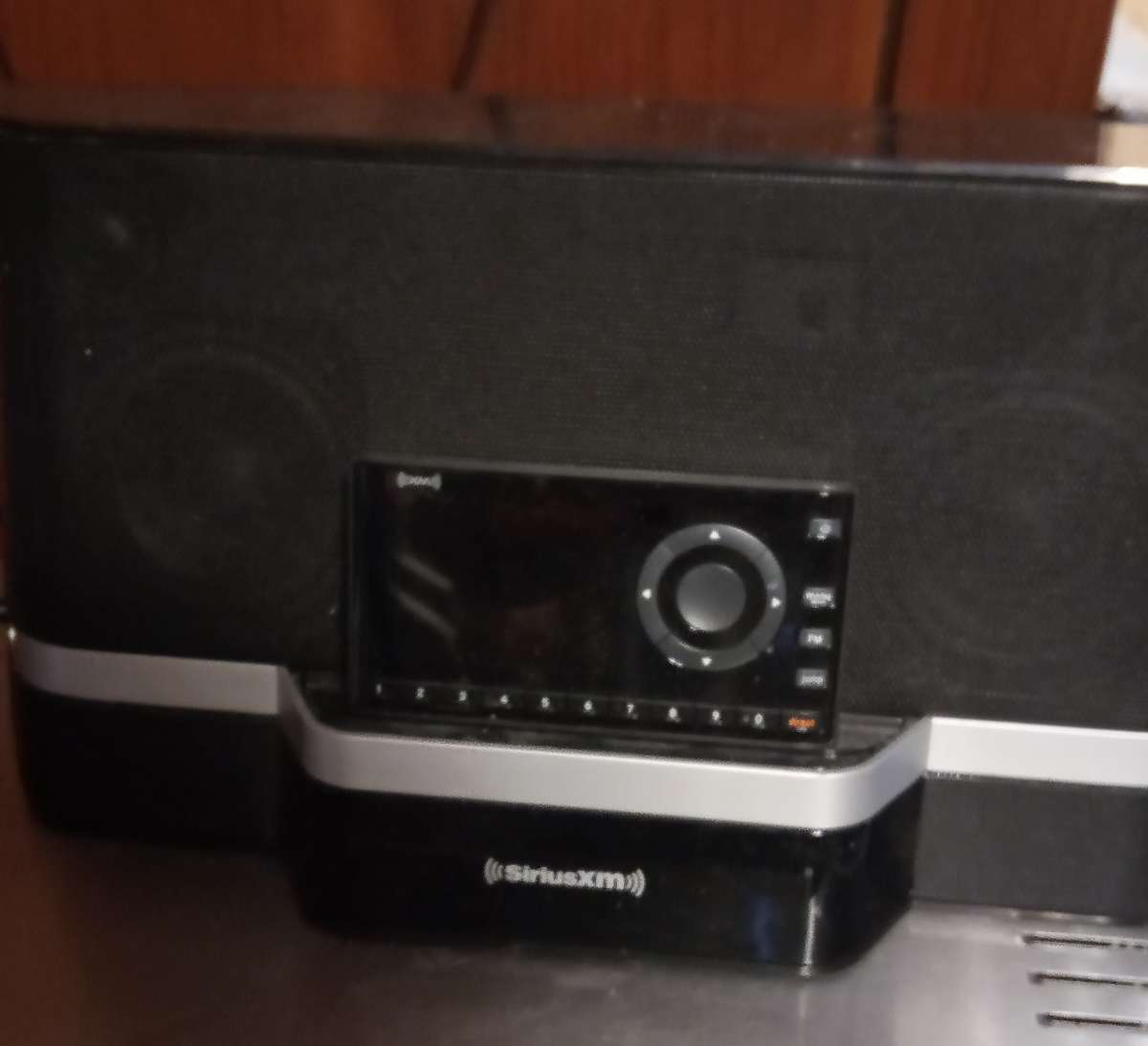 SiriusXM Portable Stereo