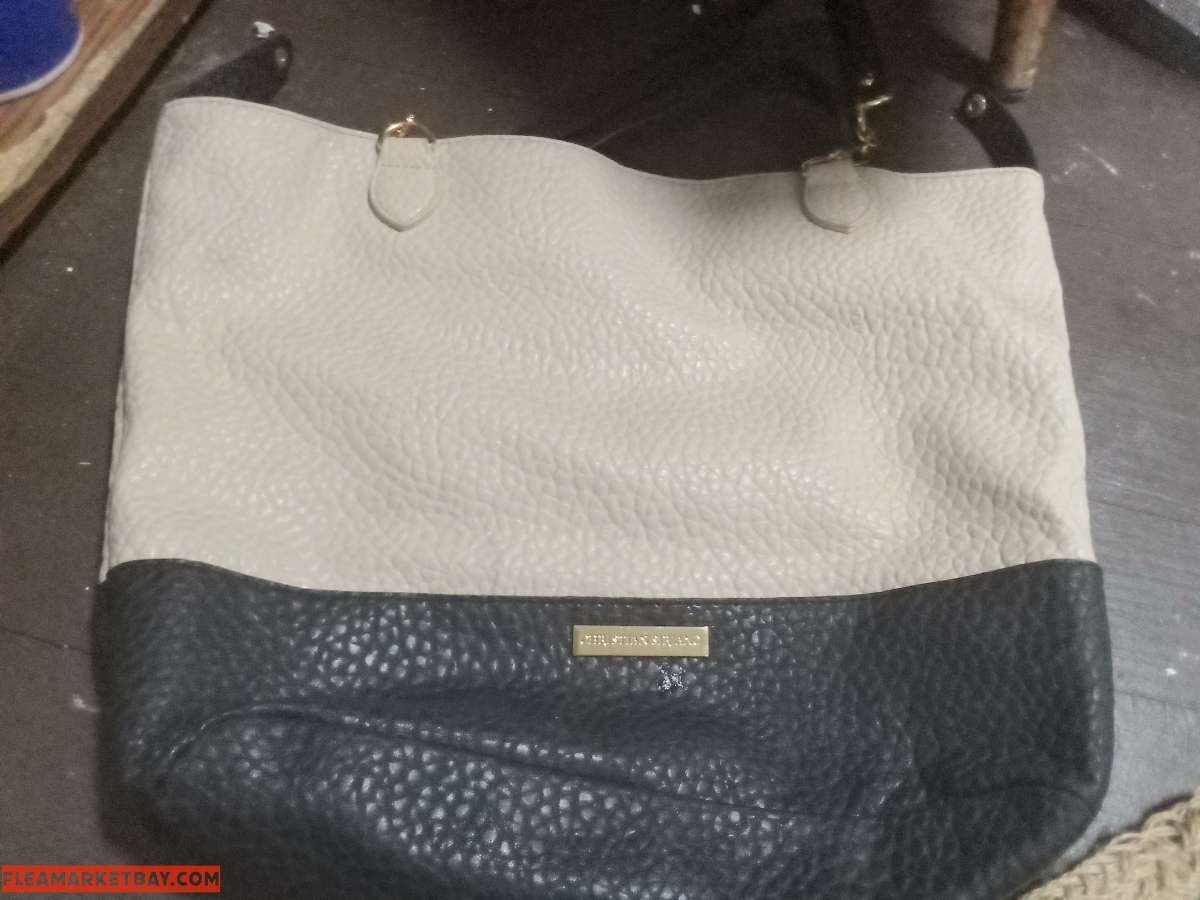 A real christian sirano purse