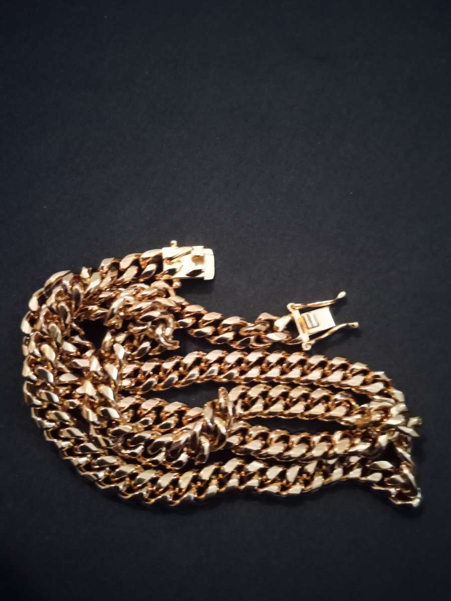 Mii Cuban 10k Solid Gold