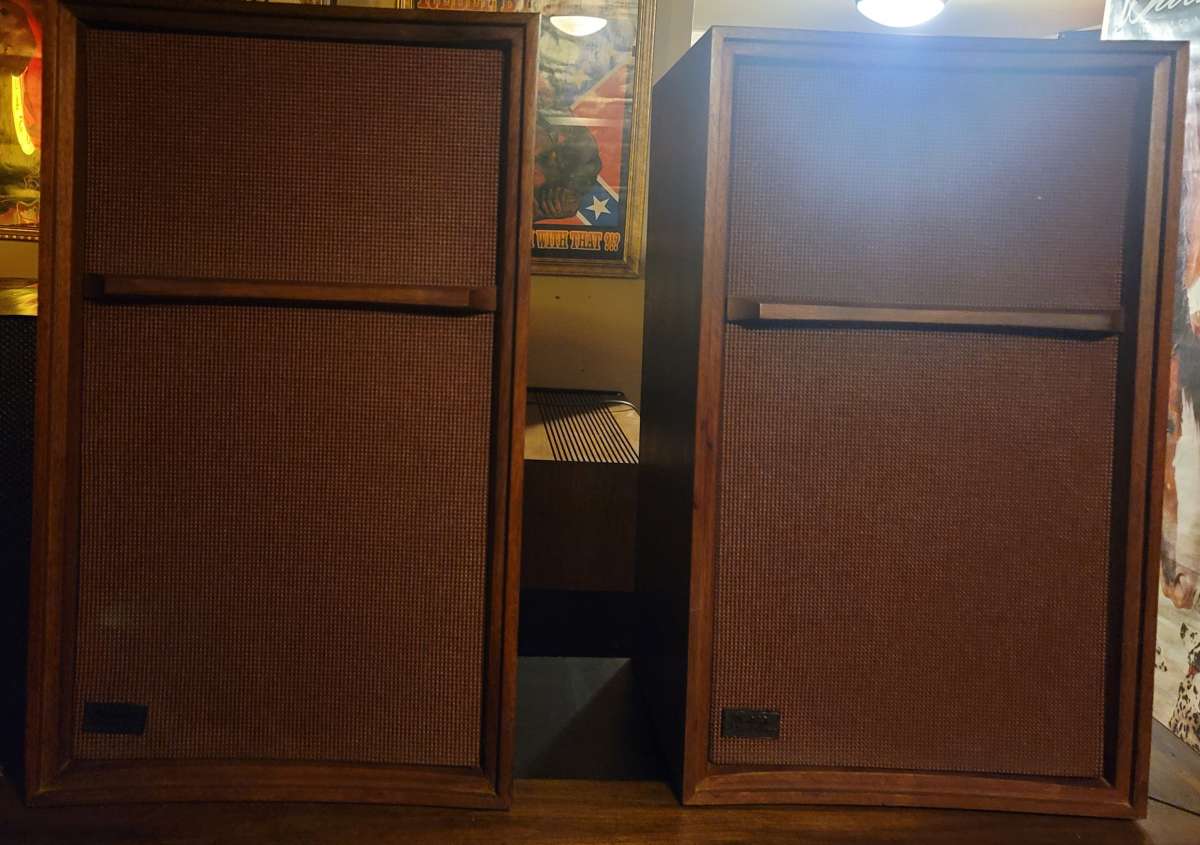 beautiful pair of wharfedale Speakers