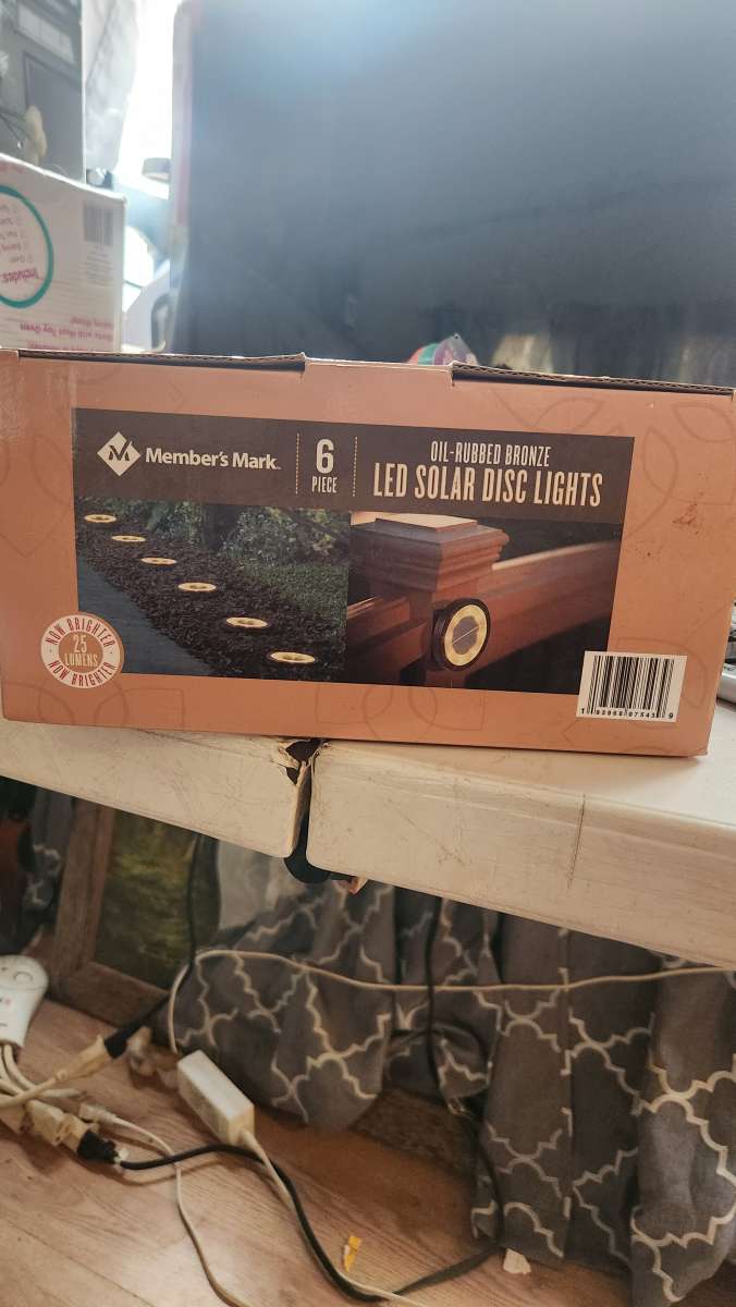 led solar disc lights