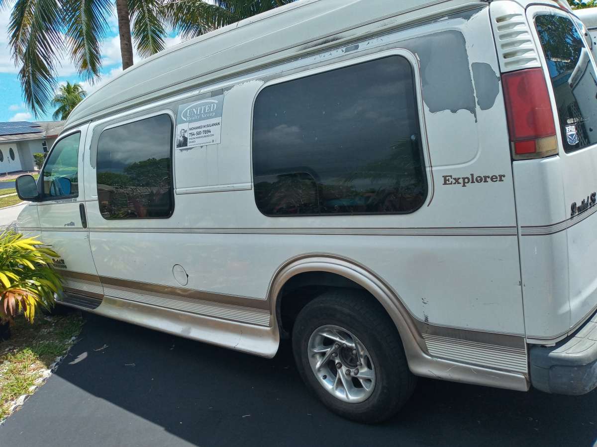 wheelchair van with ramp