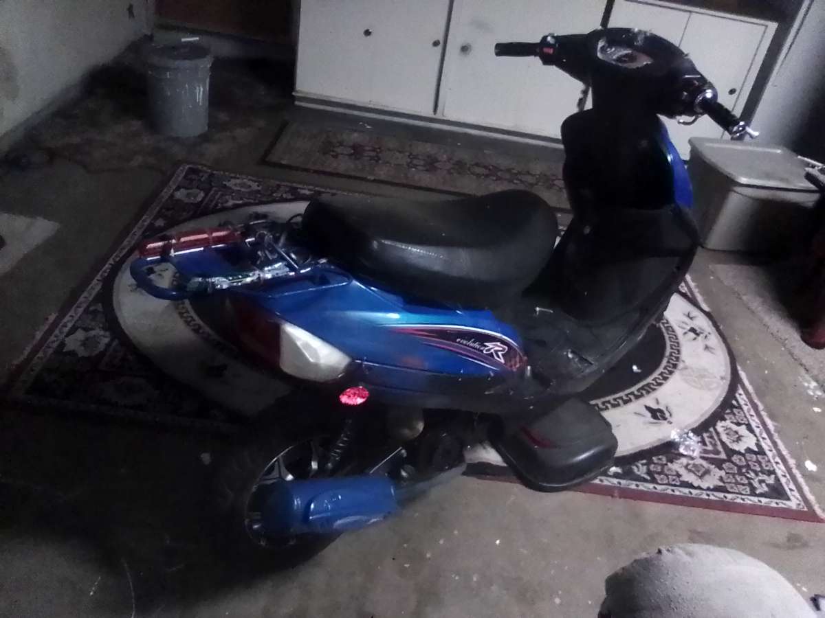 2020 revolution boom 50cc moped