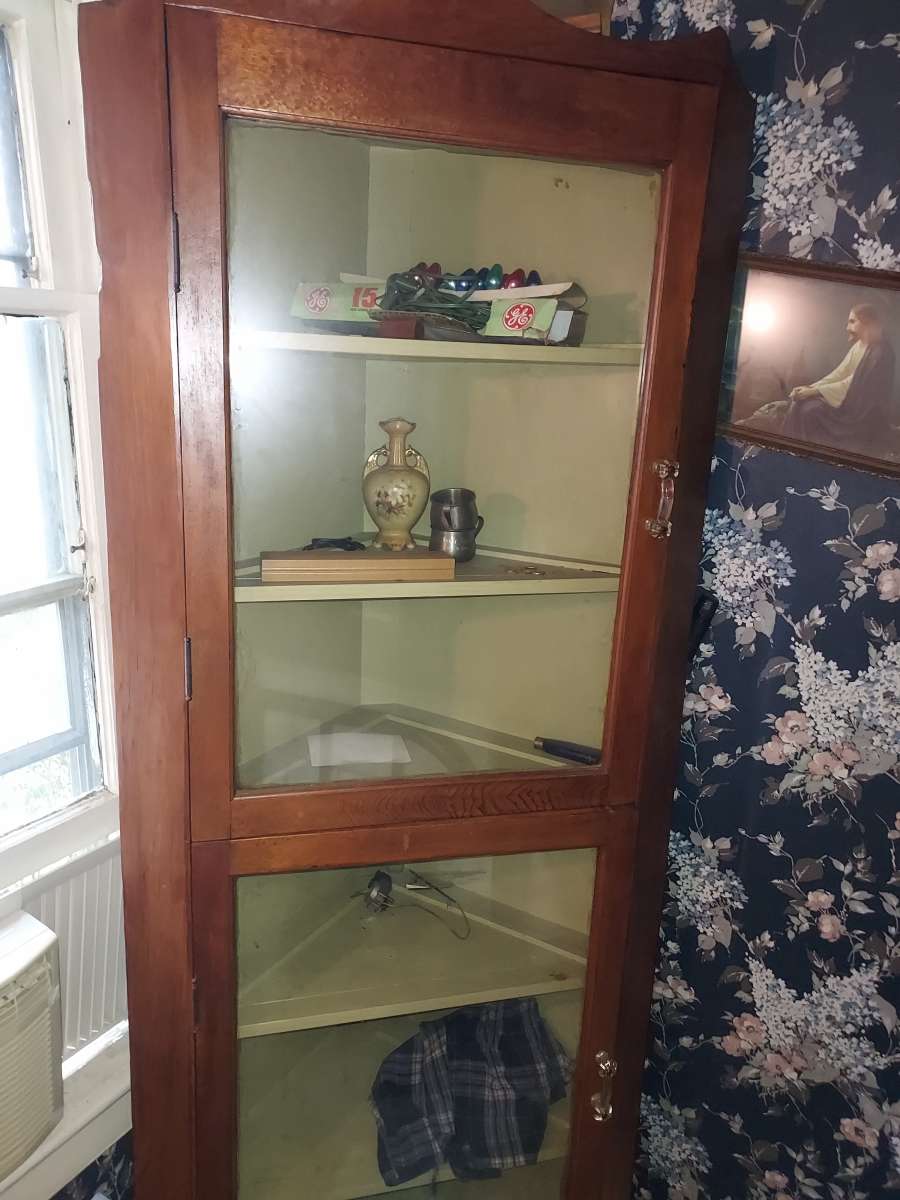 antique coner cupboard