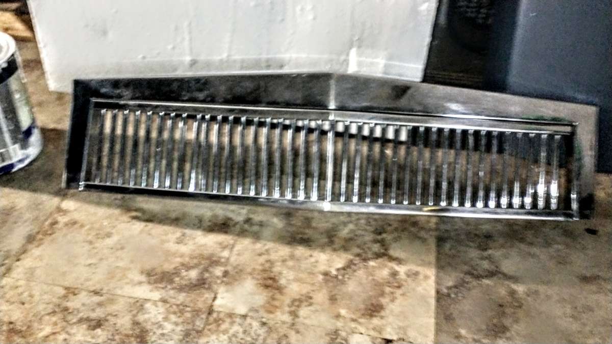 chrome grill for a car