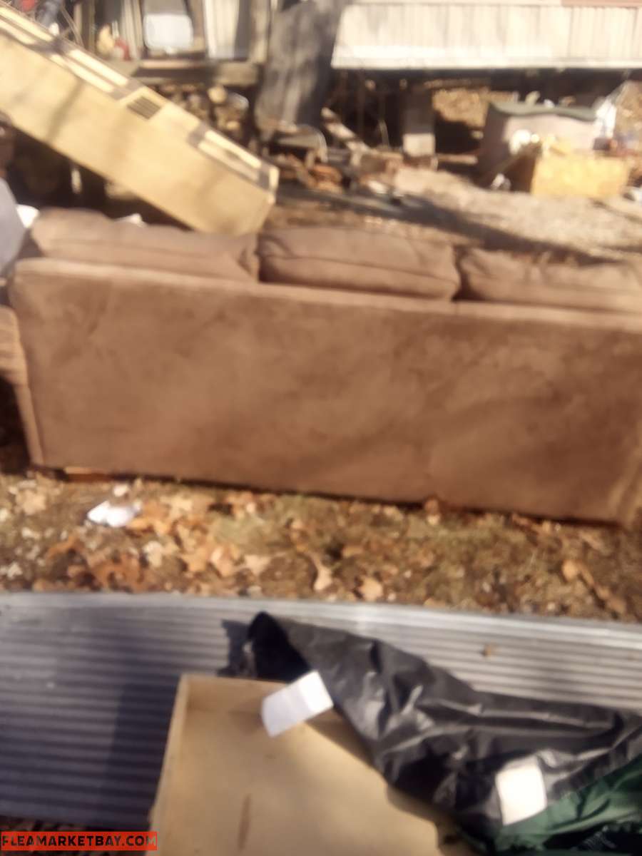 very very nice couch