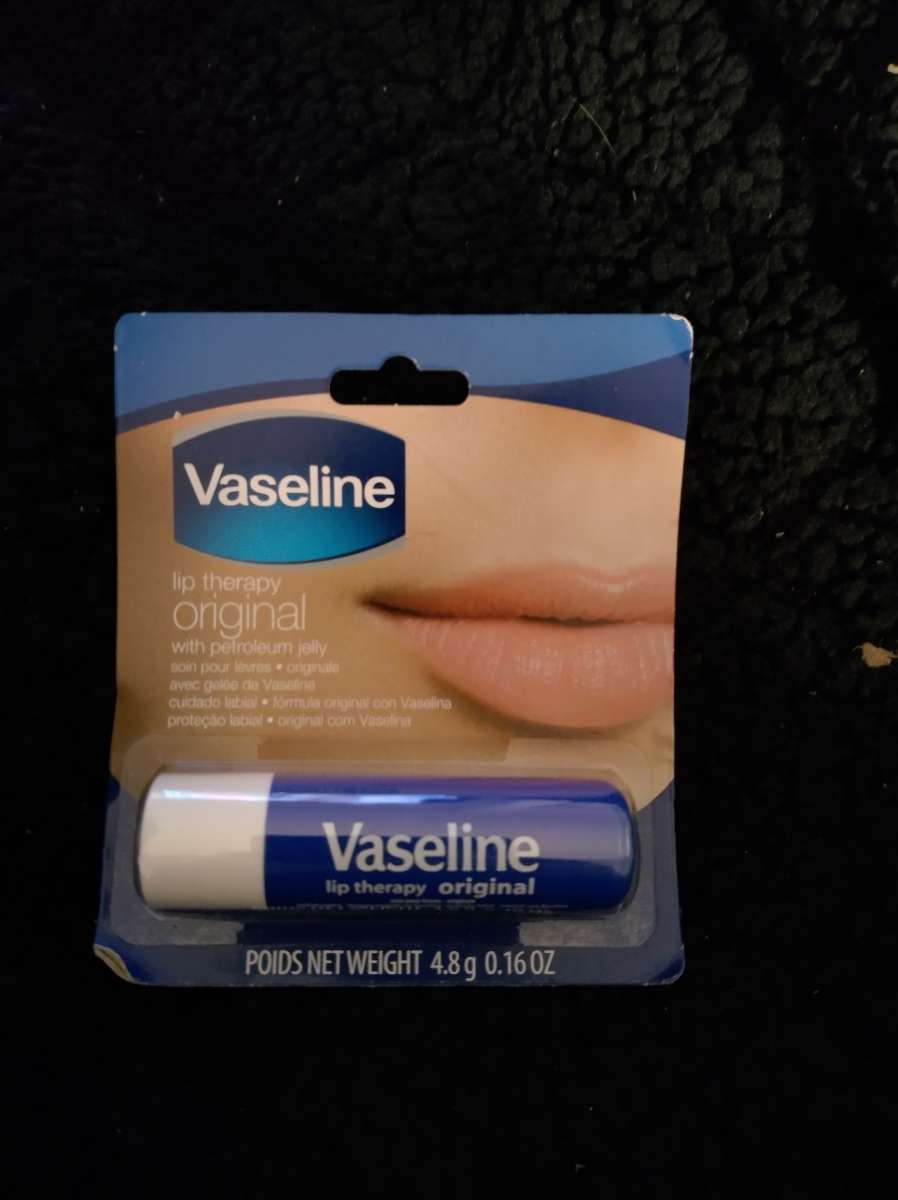 lip therapy Vaseline brand new in package