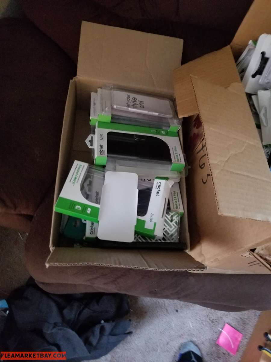 cell phone cases and screen protectors