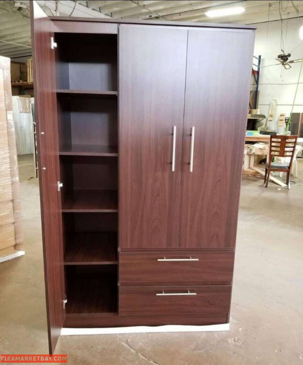 Vendo Armarios Ofrecemos financiamiento Preguntar Por Precio