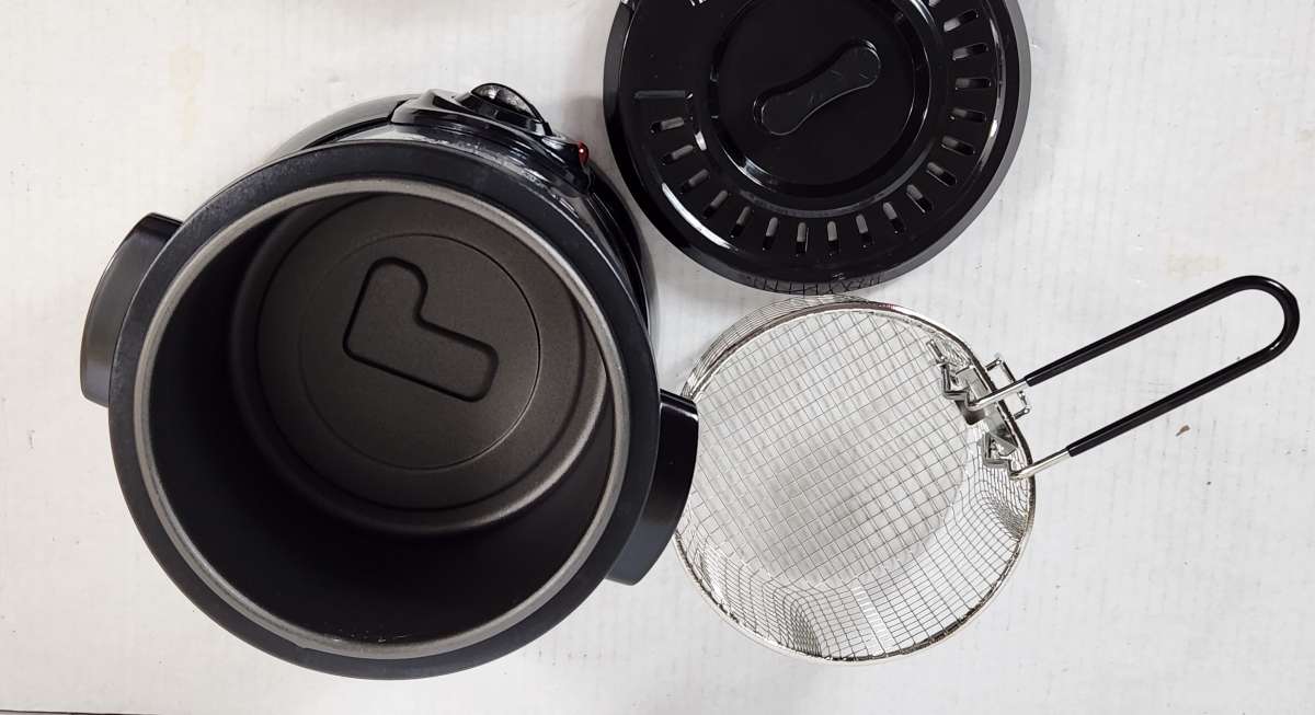 Chefman Fry Guy Deep Fryer with Removable Basket EasytoClean