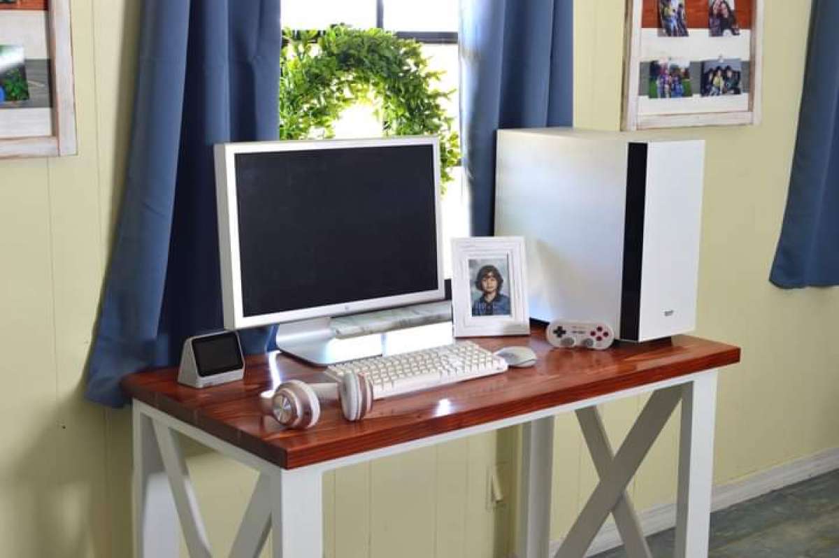 Farmhouse wooden desk