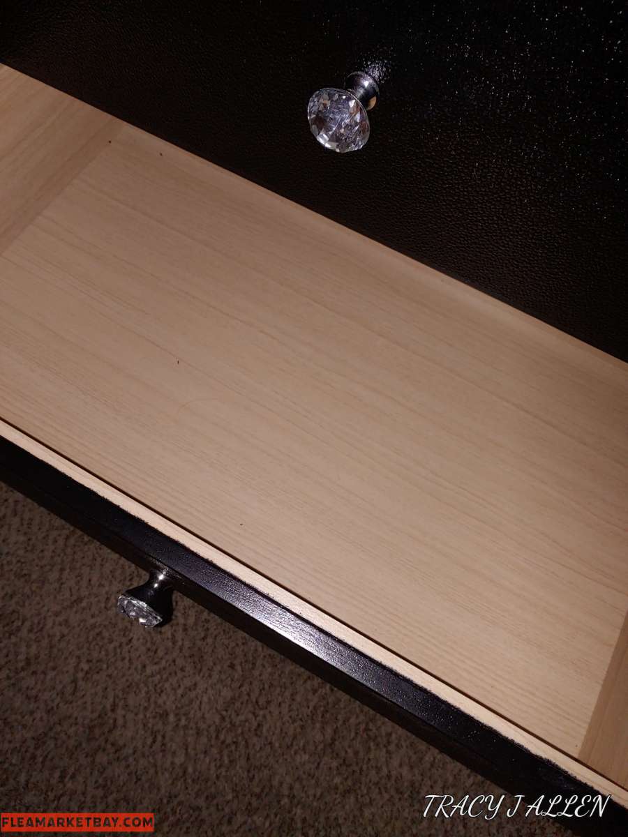 BRAND NEW DRESSER