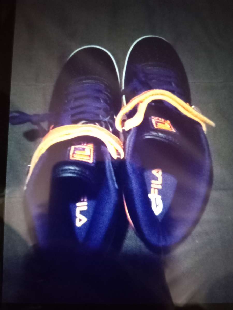 Brand New Filas Size 9 Pick Up