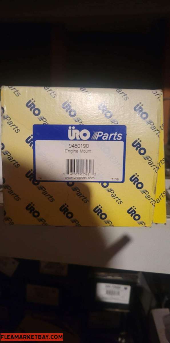 right engine mount  98to00 Volvo s70 v70