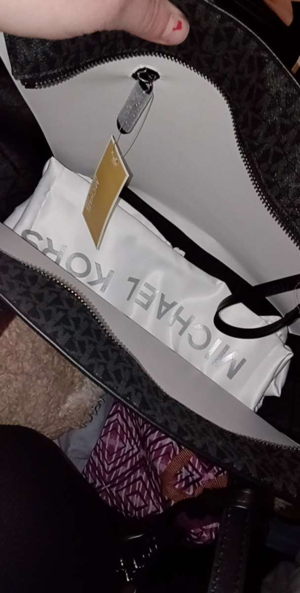Michael kors LG EW Grab Tote brand new
