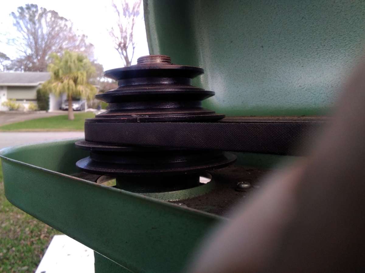 I Im Mac Cummins drill press 12 speed 1983 very good conditi