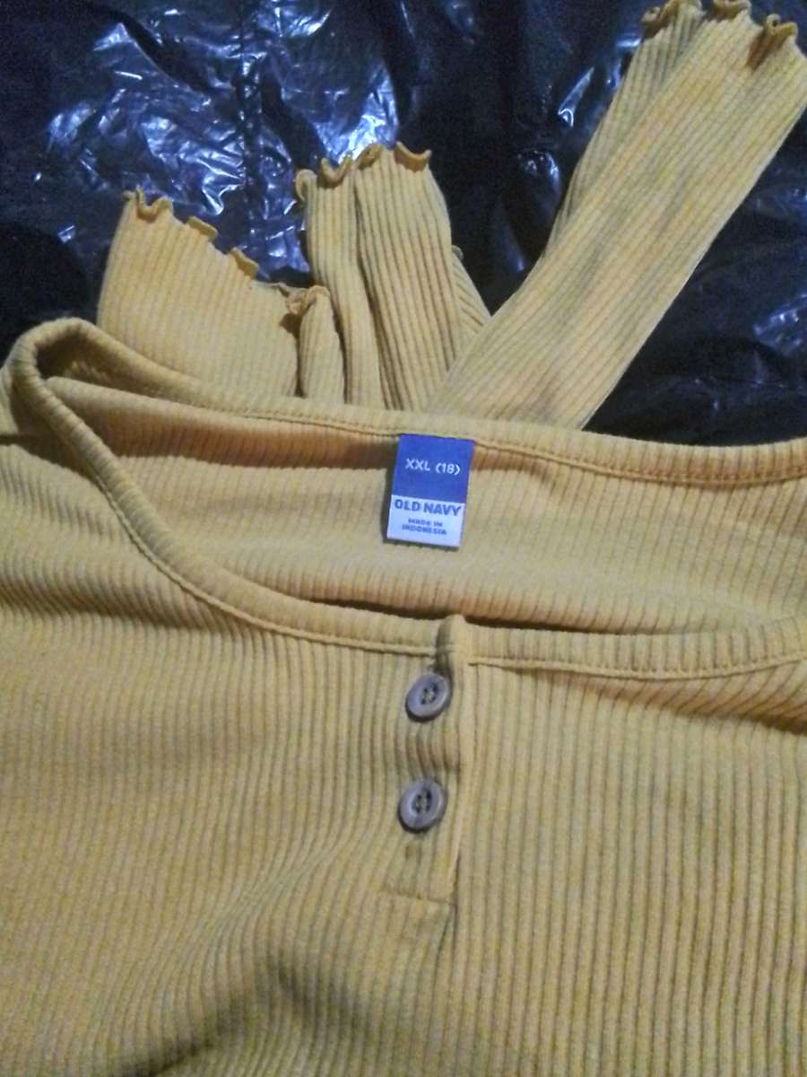 woman long sleeve shirt