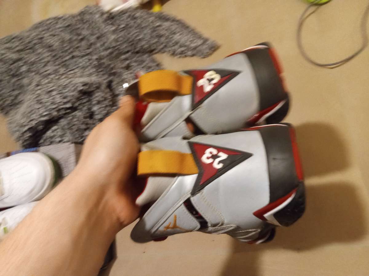 I want 90 bucks for these Jordans they are size 10