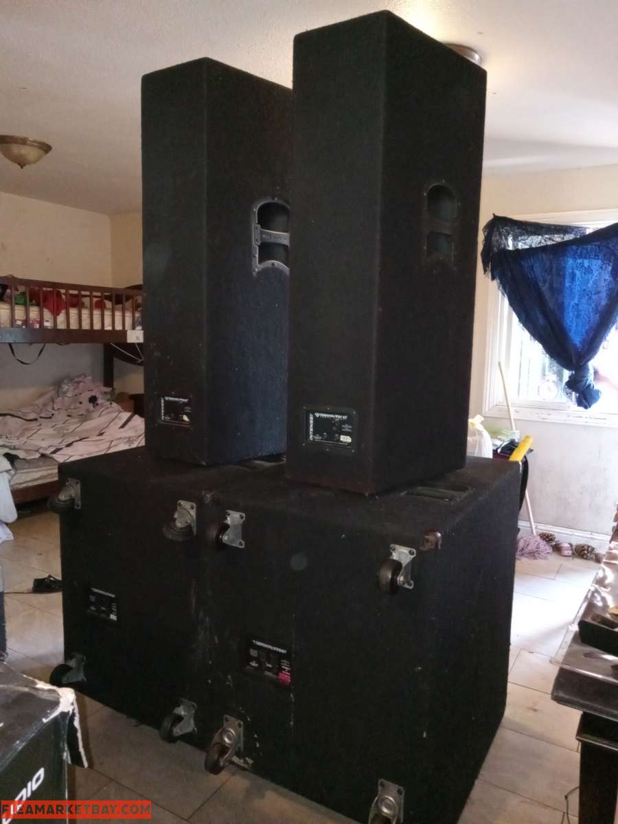 Estoy vendiendo sonido completo cerwin vega en 1350