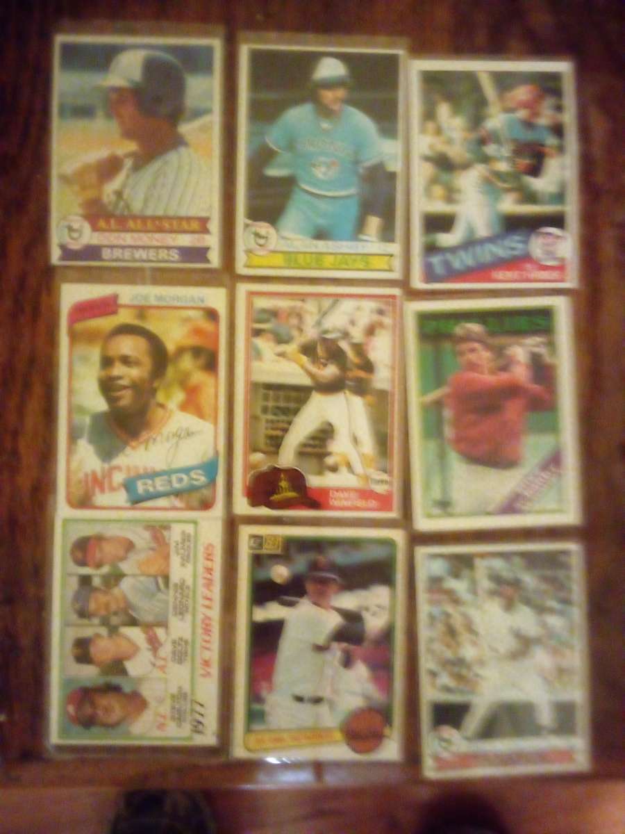 nine very good condition older cards of great players