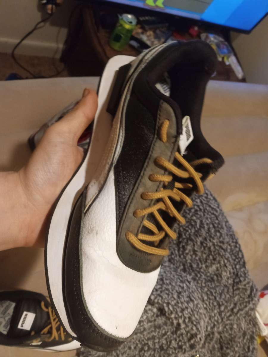 I want 15 for these pumas they are size 8