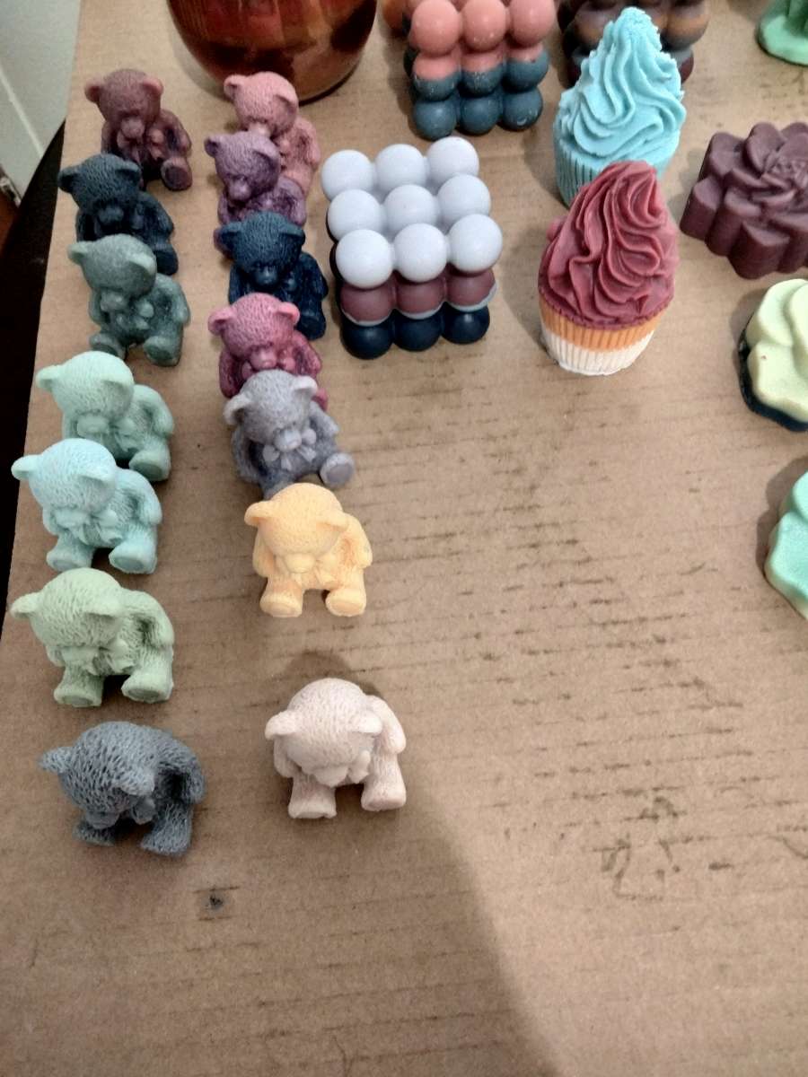 handmade Wax melts an Candles