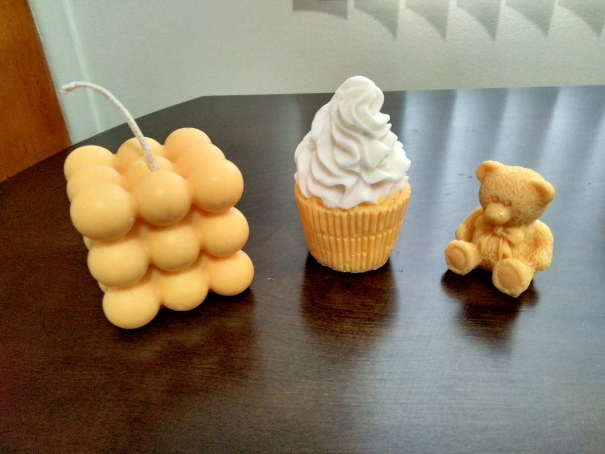 handmade Wax melts an Candles