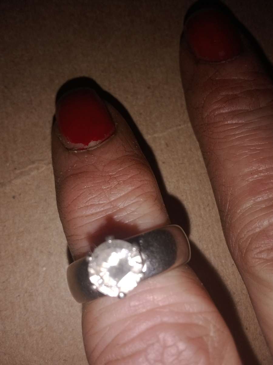 ladies silver ring