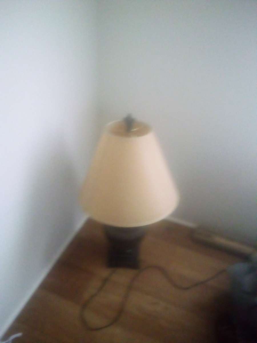 Table lamp
