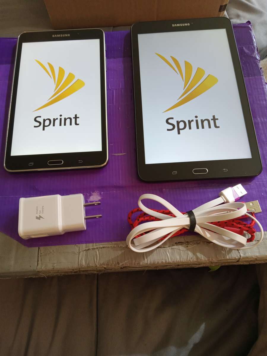 Samsung Tablets W Chargers