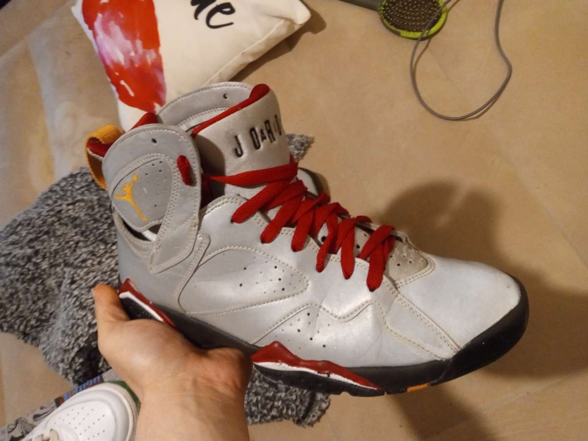 I want 90 bucks for these Jordans they are size 10