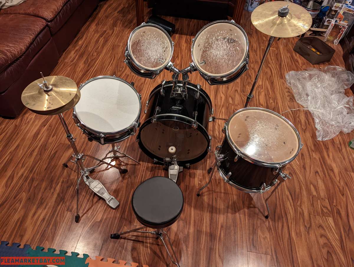 Ludwig Accent Cs Combo 5 piece Drumset with Throne