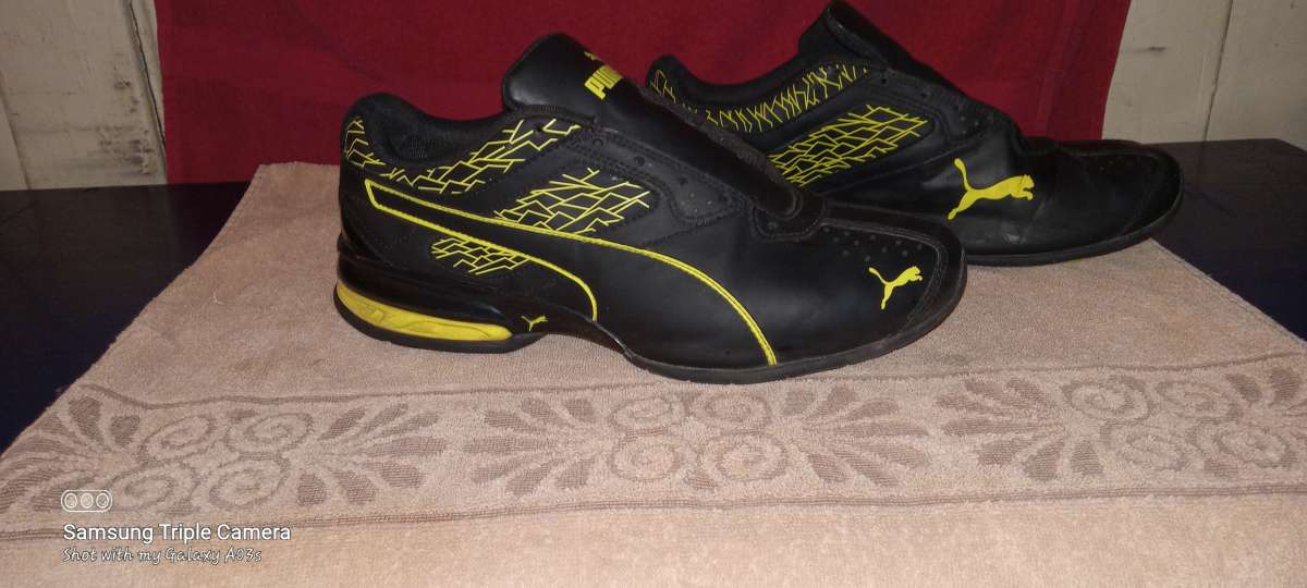 mens pumas size 10