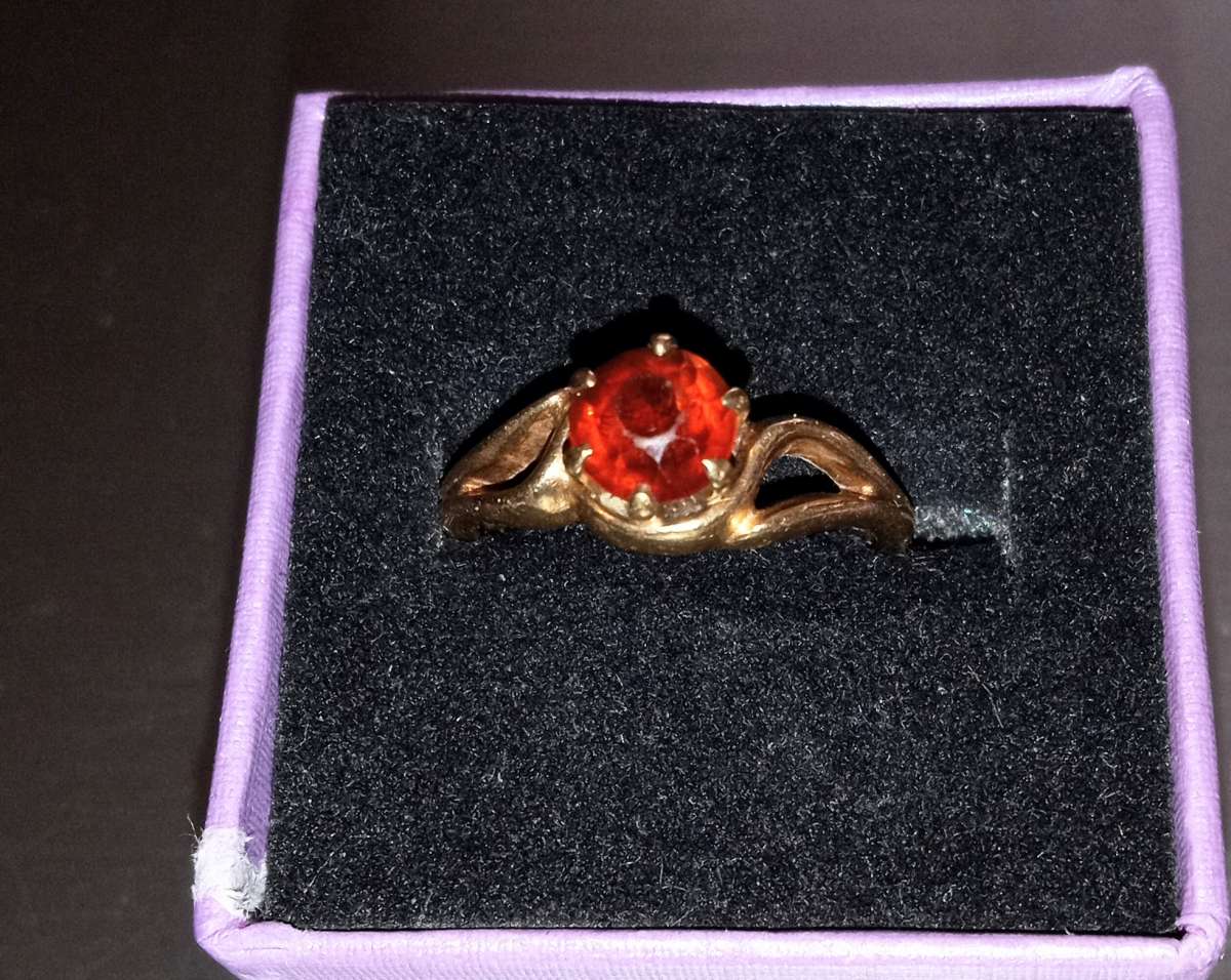Rare 10K Yellow Gold Almandine Garnet Ring