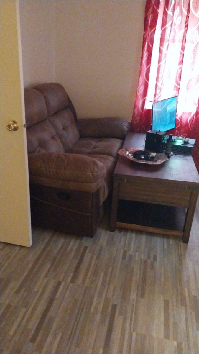 sofa leather de tres asientos