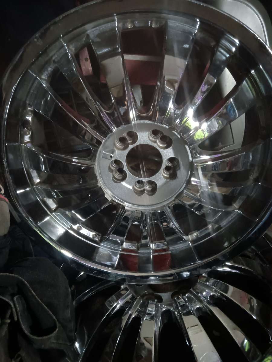 20 inch universal rims