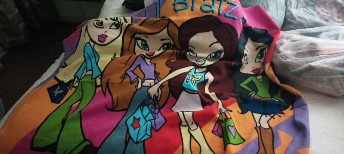 Bratz doll blanket