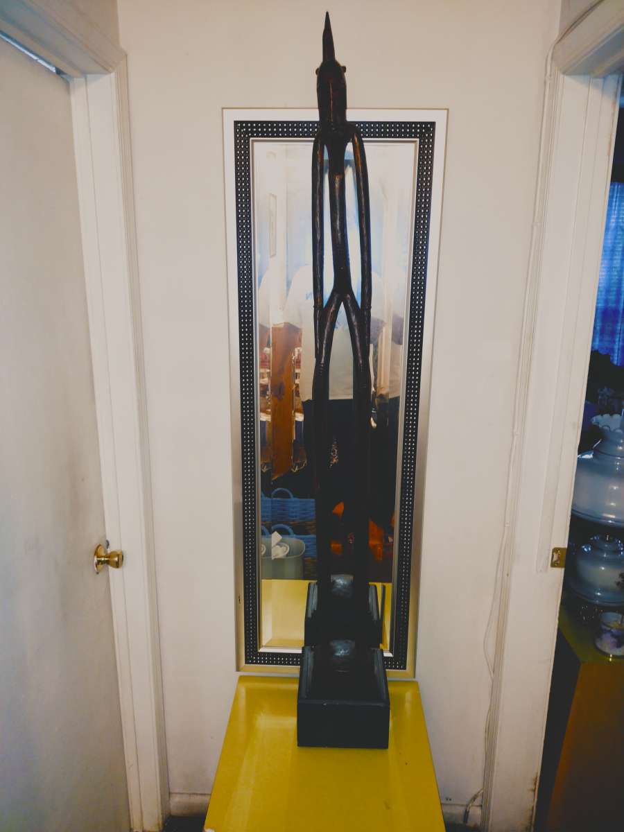 Teak African sculpture