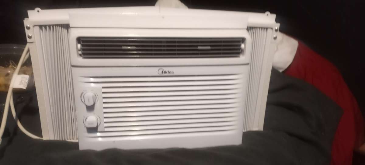 Air conditioner  midea brand