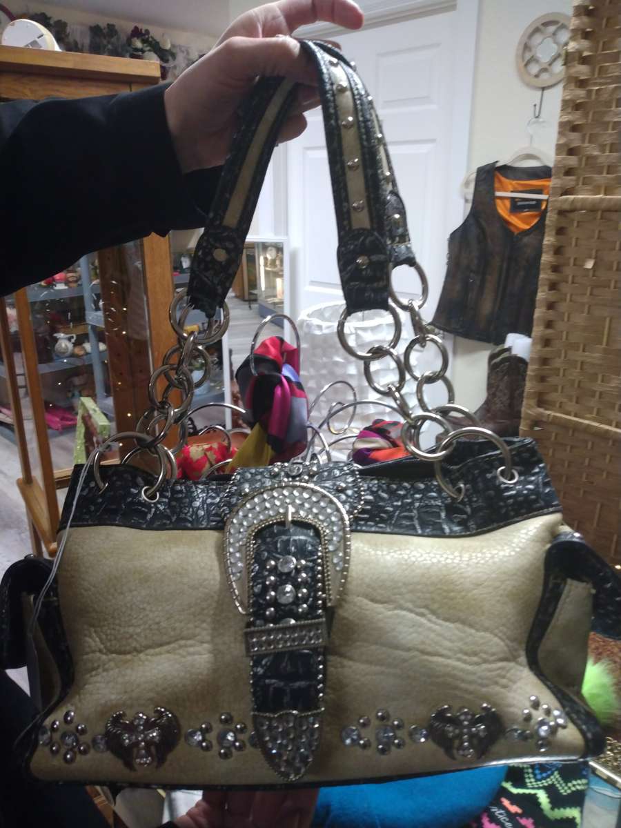 RUSTIC COUTURE PURSE WITH JEWELS