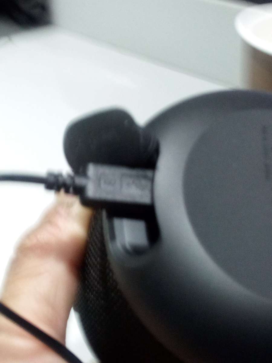 BRAND NEW HEYDEY BLUETOOTH SPEAKER 04 MODEL