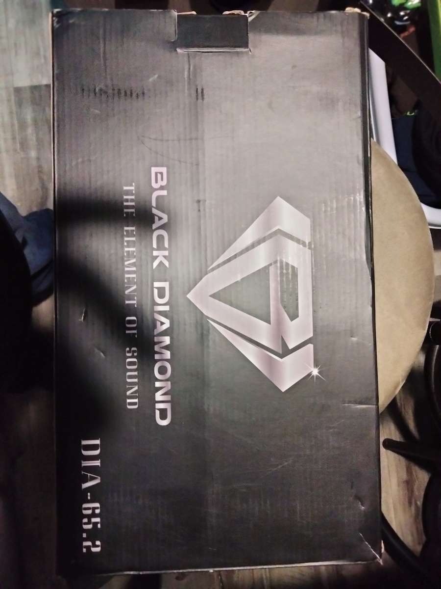 BLACK DIAMOND 2 WAY SPEAKERS