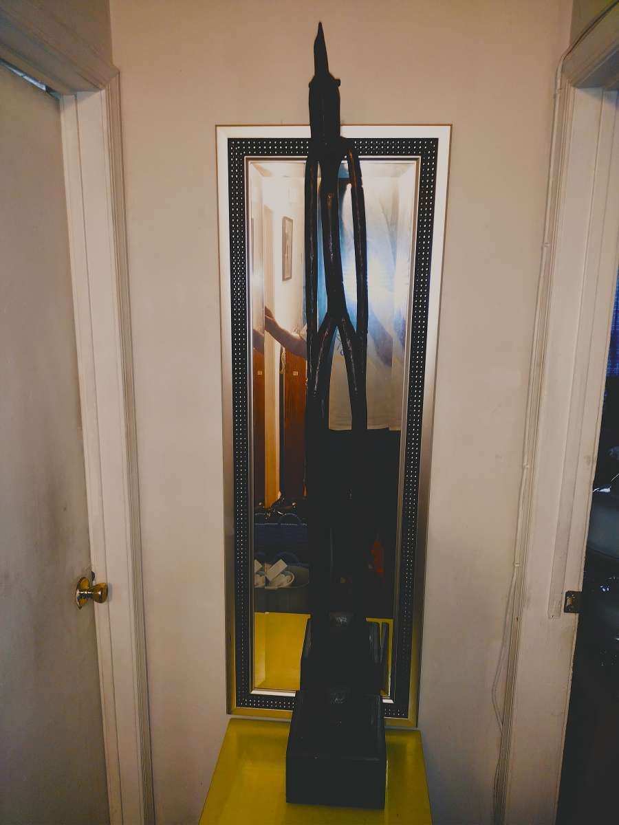 Teak African sculpture