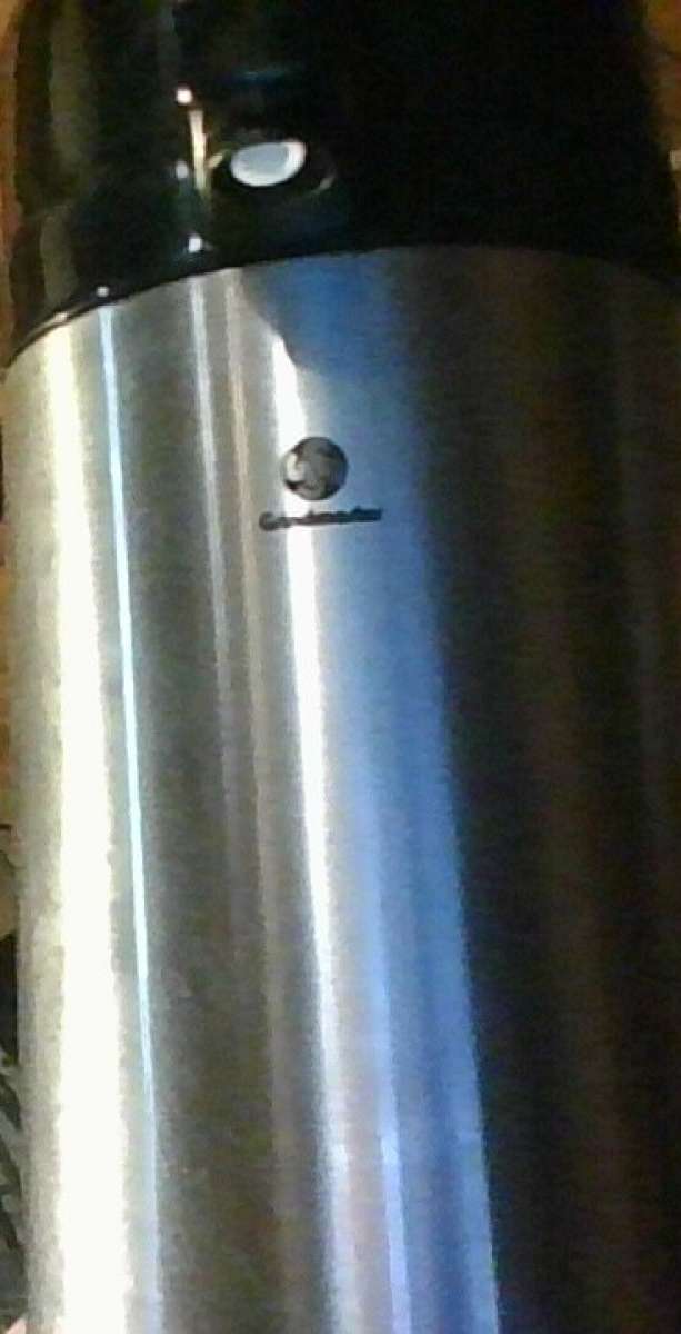 Theremus Container to keep drinks hot or cold